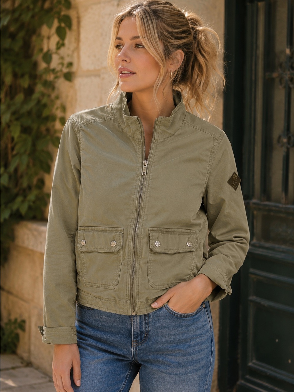Hollister Quilted Bomber Jacket Khaki Utility Pockets Zip Front‎ Women's Small